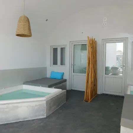 Center View Suites * Fira (Santorini)